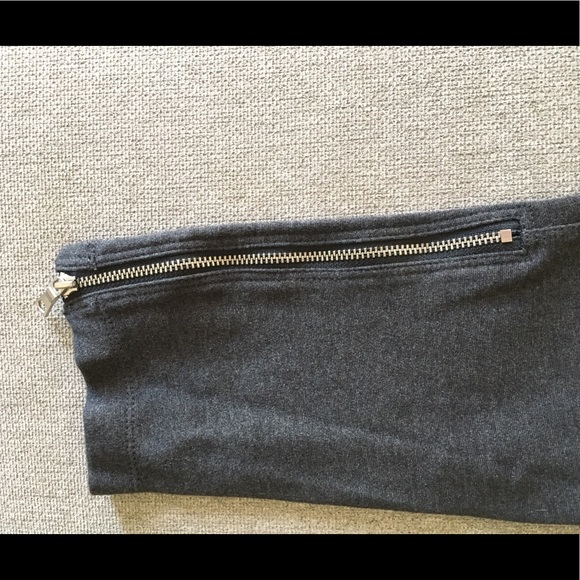 Gap Leggings with Zippers - Picture 2 of 5